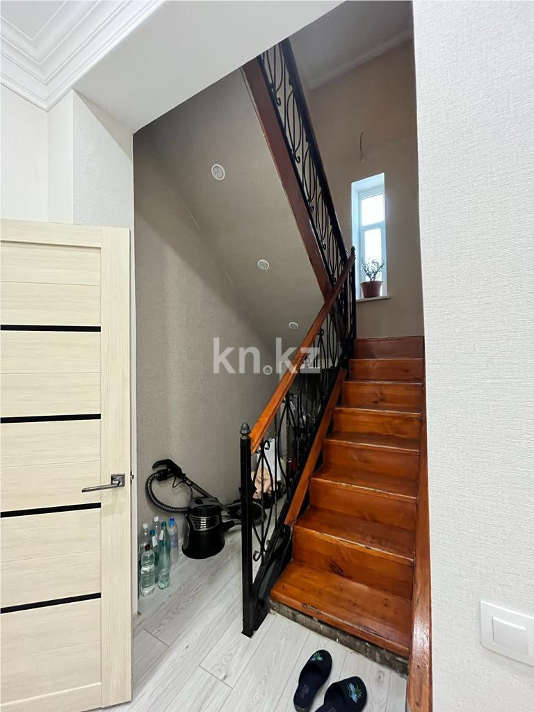 Продажа 5-комнатного дома, 210 м², ул. Мынбаева, дом  106 - Продажа квартир в Караганде фото 17 из 25