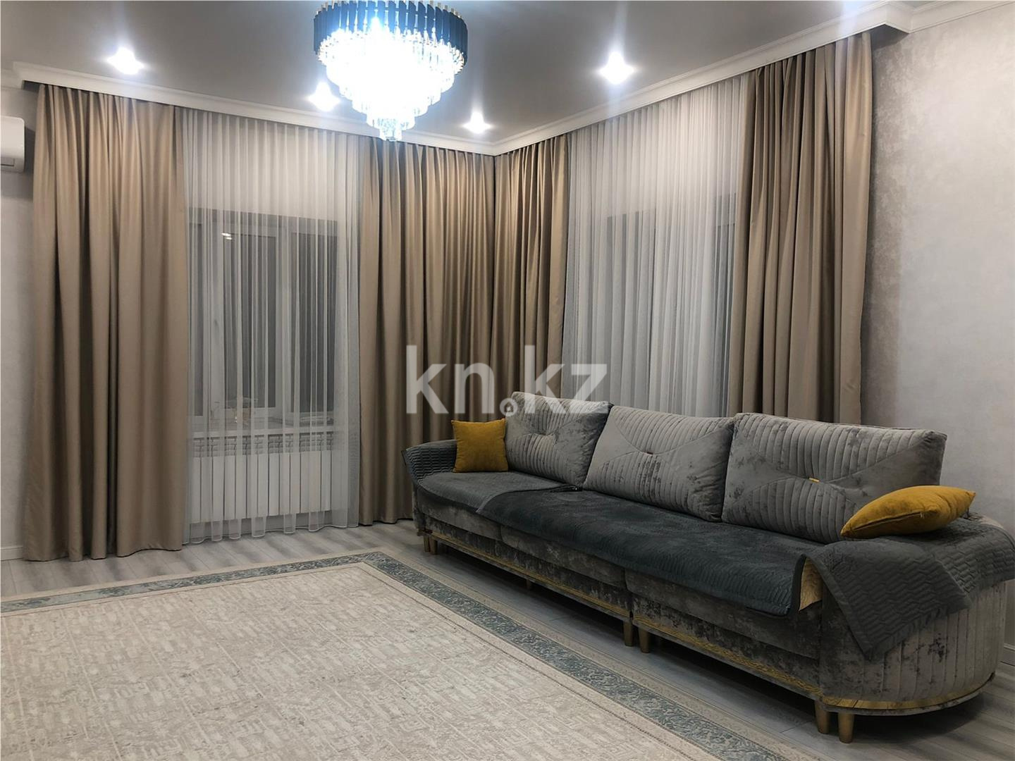 Продажа 3-комнатной квартиры, 100 м², ул. Муканова, дом  53/8 в Караганде - фото 2