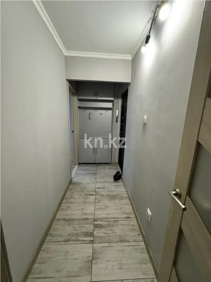 Продажа 2-комнатной квартиры, 46 м², 8 мкр., дом  21 в Алматы - фото 3