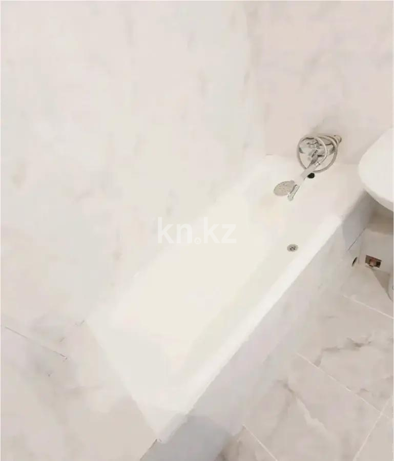 Продажа 3-комнатной квартиры, 71.8 м², пр. Достык, дом  31 в Алматы - фото 3