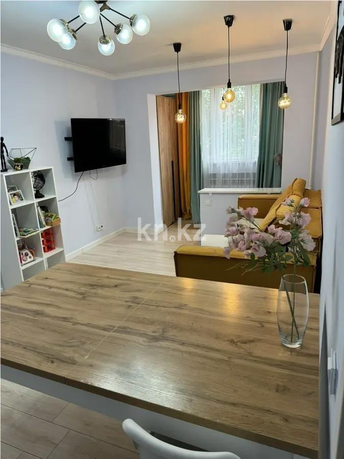 Продажа 3-комнатной квартиры, 53.1 м², пр. Абая, дом  20/3 - Продажа квартир в Алматы фото 1 из 7