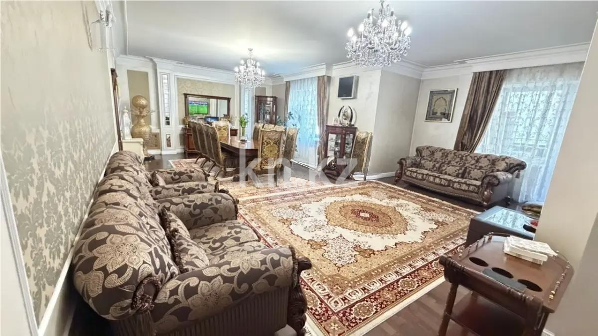 Продажа 5-комнатной квартиры, 193 м² в Караганде