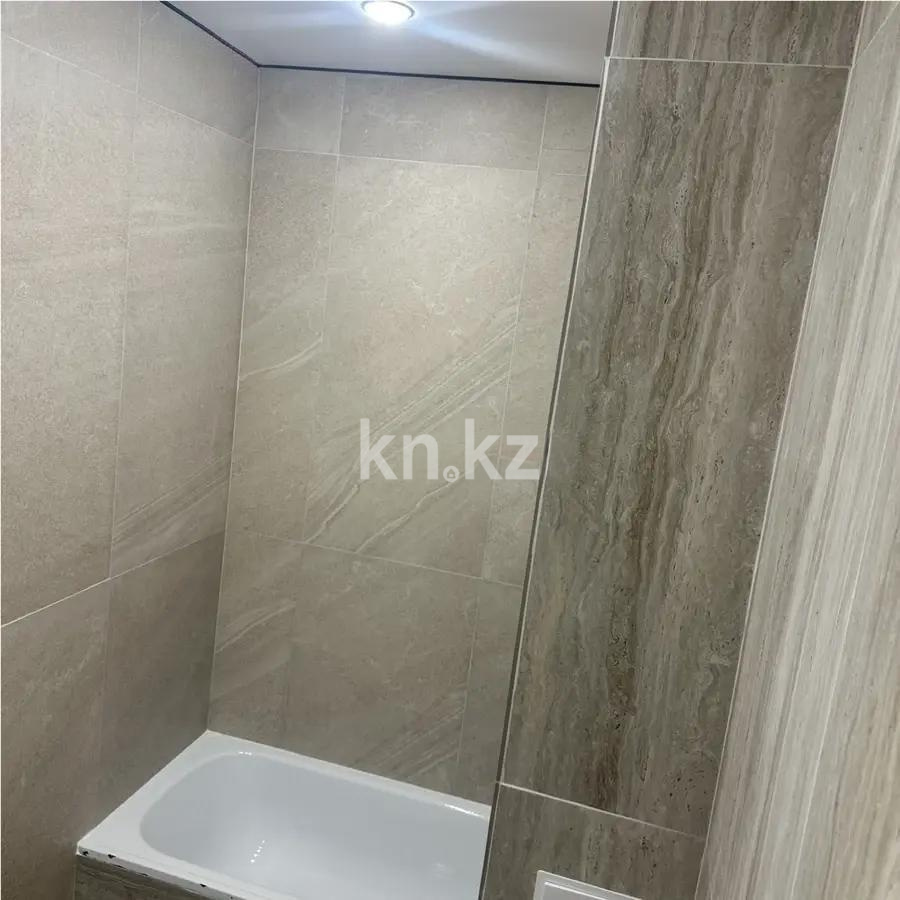 Продажа 2-комнатной квартиры, 57 м², пр. Кошкарбаева, дом  80 в Астане - фото 3