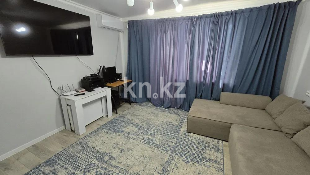 Продажа 3-комнатной квартиры, 64 м² - Продажа квартир в Караганде - страница 2 фото 1 из 7