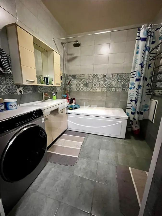 Продажа 2-комнатной квартиры, 98 м², ул. Жуалы, дом  26 в Алматы - фото 4