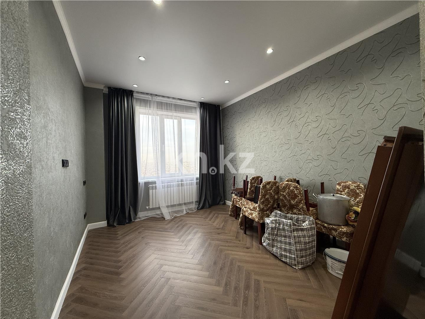 Продажа 4-комнатной квартиры, 197 м², ул. Дюсембекова, дом  83/1 - Продажа квартир в Караганде фото 14 из 26