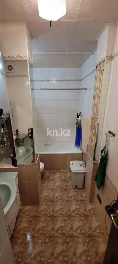 Продажа 3-комнатной квартиры, 70 м² в Алматы - фото 4