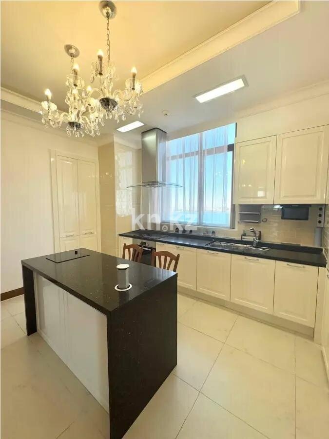 Продажа 5-комнатной квартиры, 212 м² в Астане - фото 6