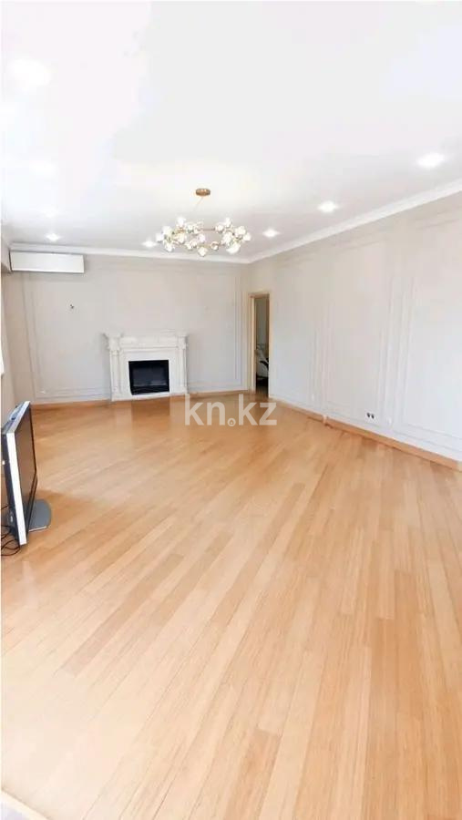 Продажа 3-комнатной квартиры, 150 м², мкр-н Керемет, дом  5/19 - Продажа квартир в Казахстане фото 1 из 9