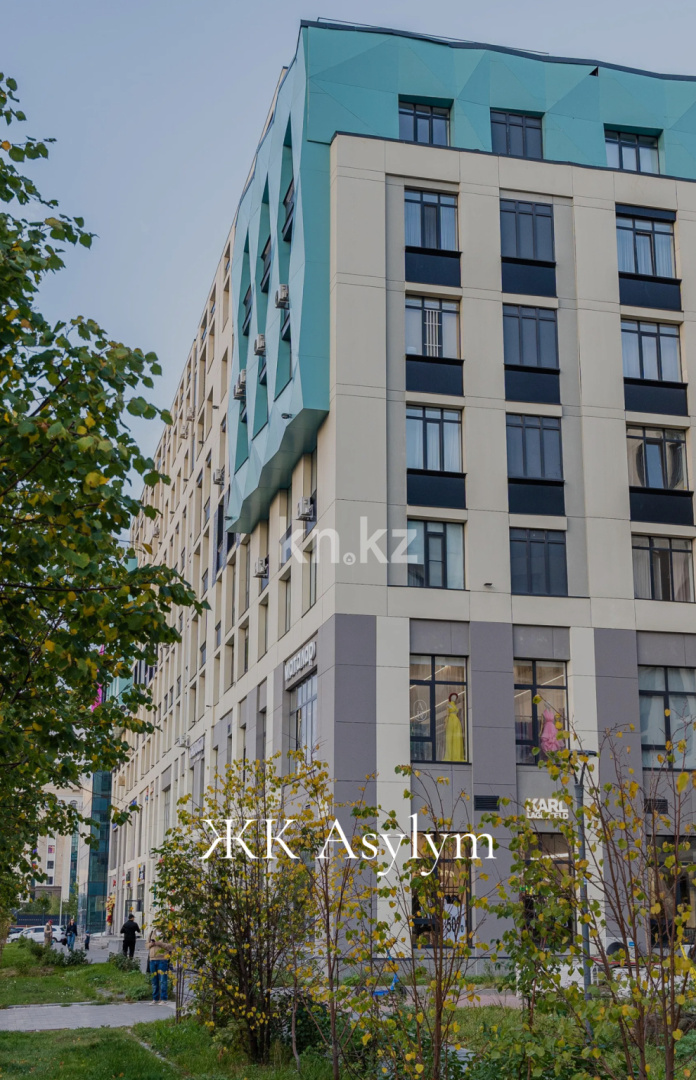 Продажа 4-комнатной квартиры, 140 м², пр. Мангилик Ел, дом  36 в Астане