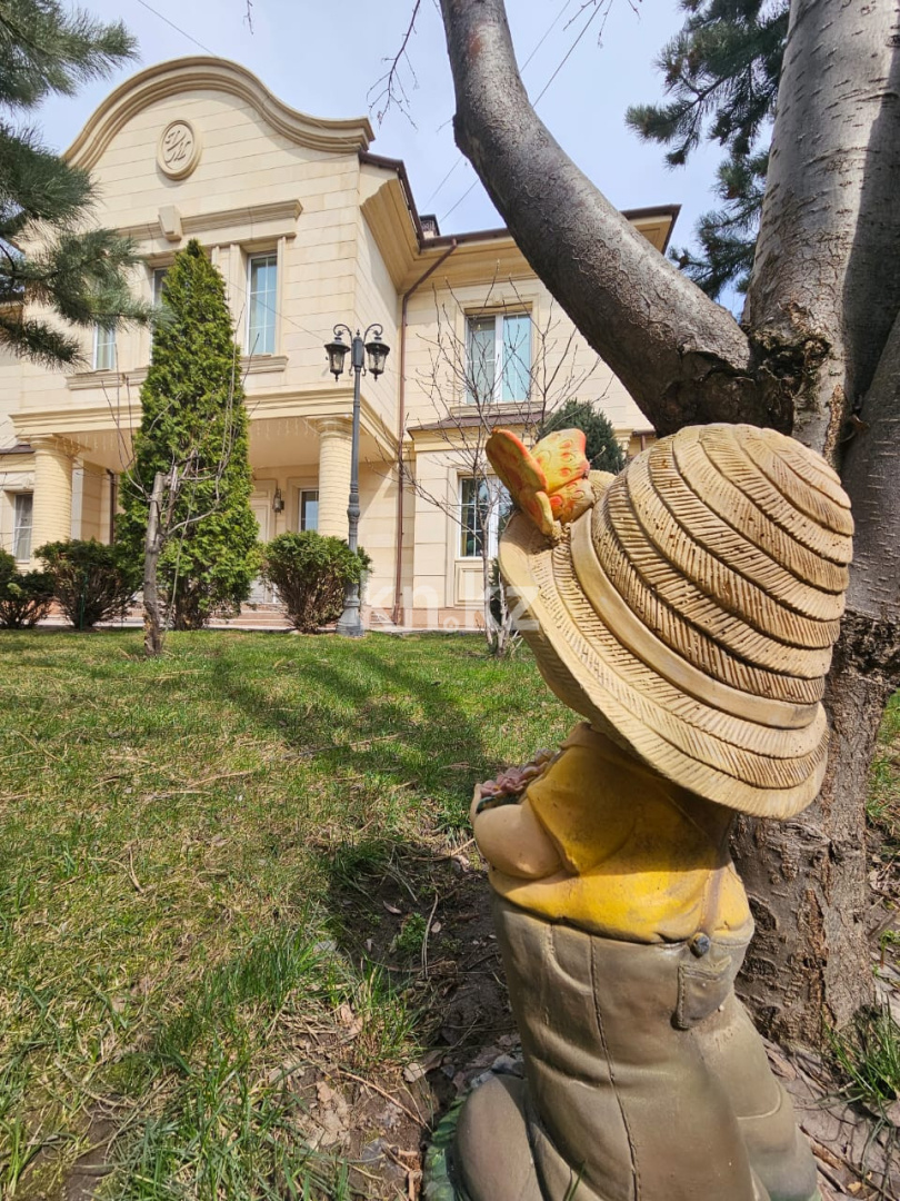 Продажа 6-комнатного дома, 600 м², ул. Оспанова - Продажа домов, коттеджей в Казахстане фото 2 из 15