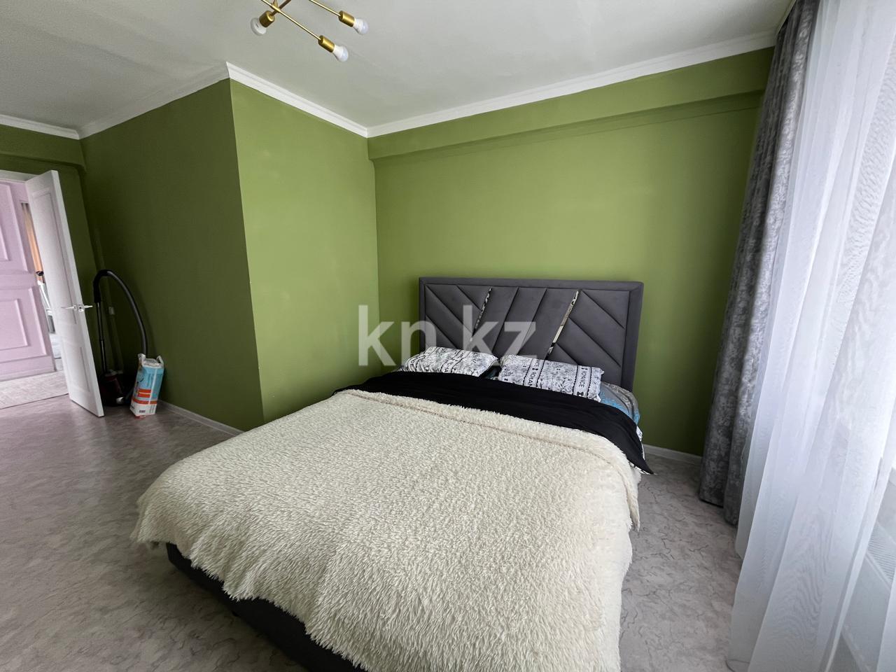 Продажа 3-комнатной квартиры, 81 м², ул. Момышулы в Караганде - фото 8