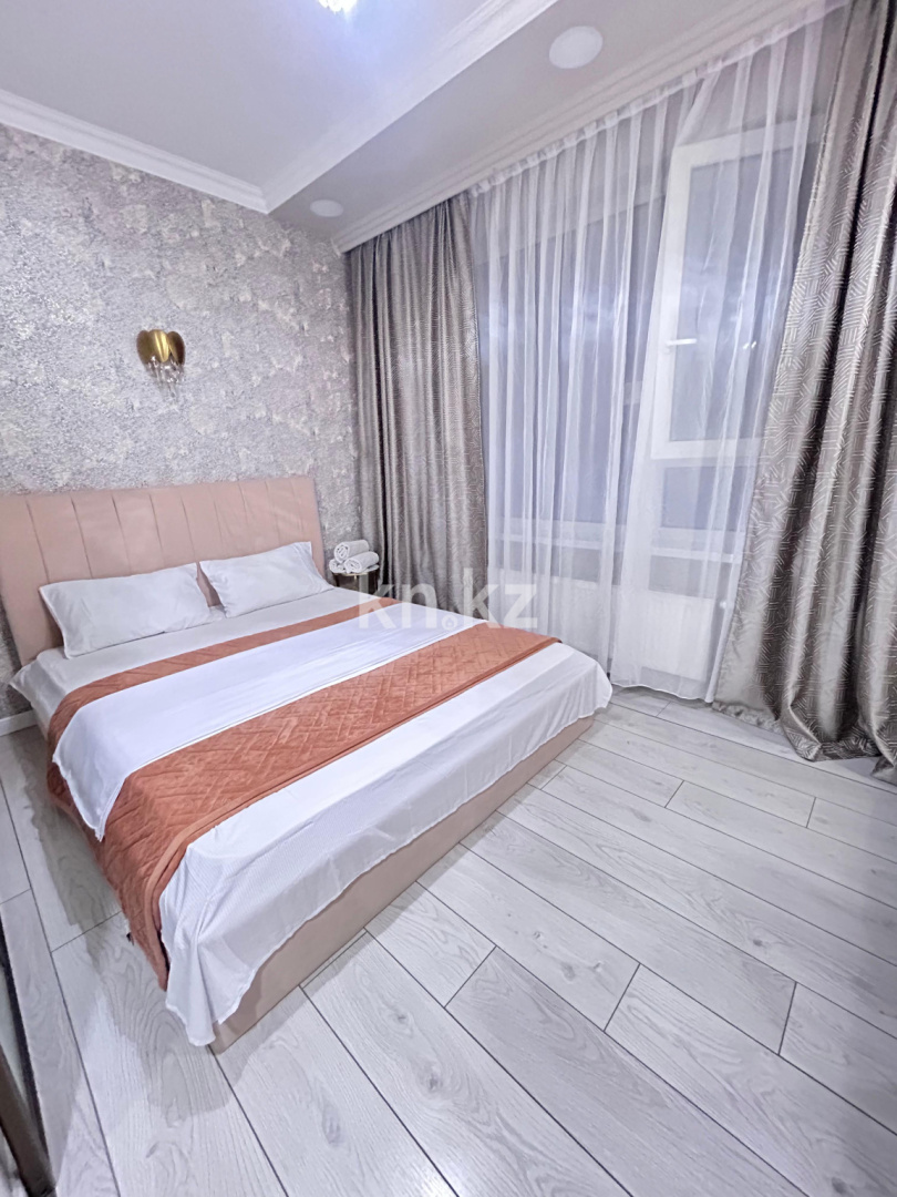 Аренда 3-комнатной квартиры посуточно, 75 м² - Аренда трехкомнатных квартир посуточно в Алматы фото 3 из 11