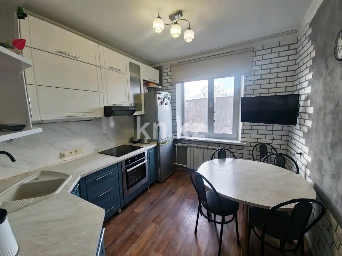 Продажа 3-комнатной квартиры, 63 м², мкр-н Степной-4, дом  2 в Караганде - фото 4