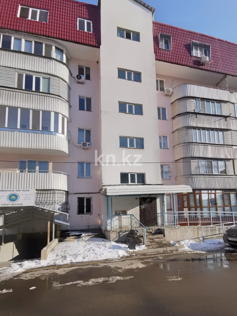 Продажа 2-комнатной квартиры, 64 м², Кокжиек в Алматы - фото 29