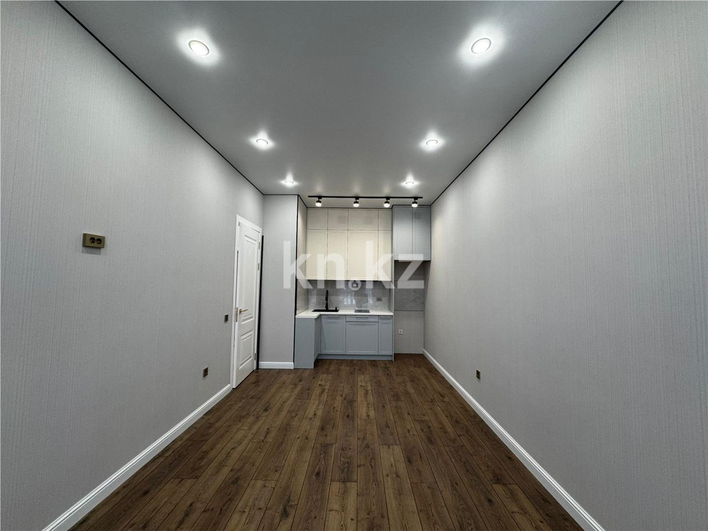 Продажа 1-комнатной квартиры, 38 м², ул. Е-15 в Астане - фото 3