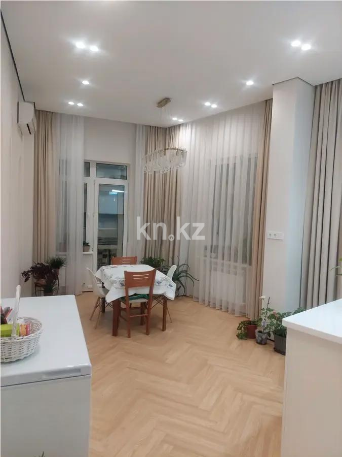 Продажа 3-комнатной квартиры, 128.9 м², пр. Кабанбай батыра, дом  7 в Астане