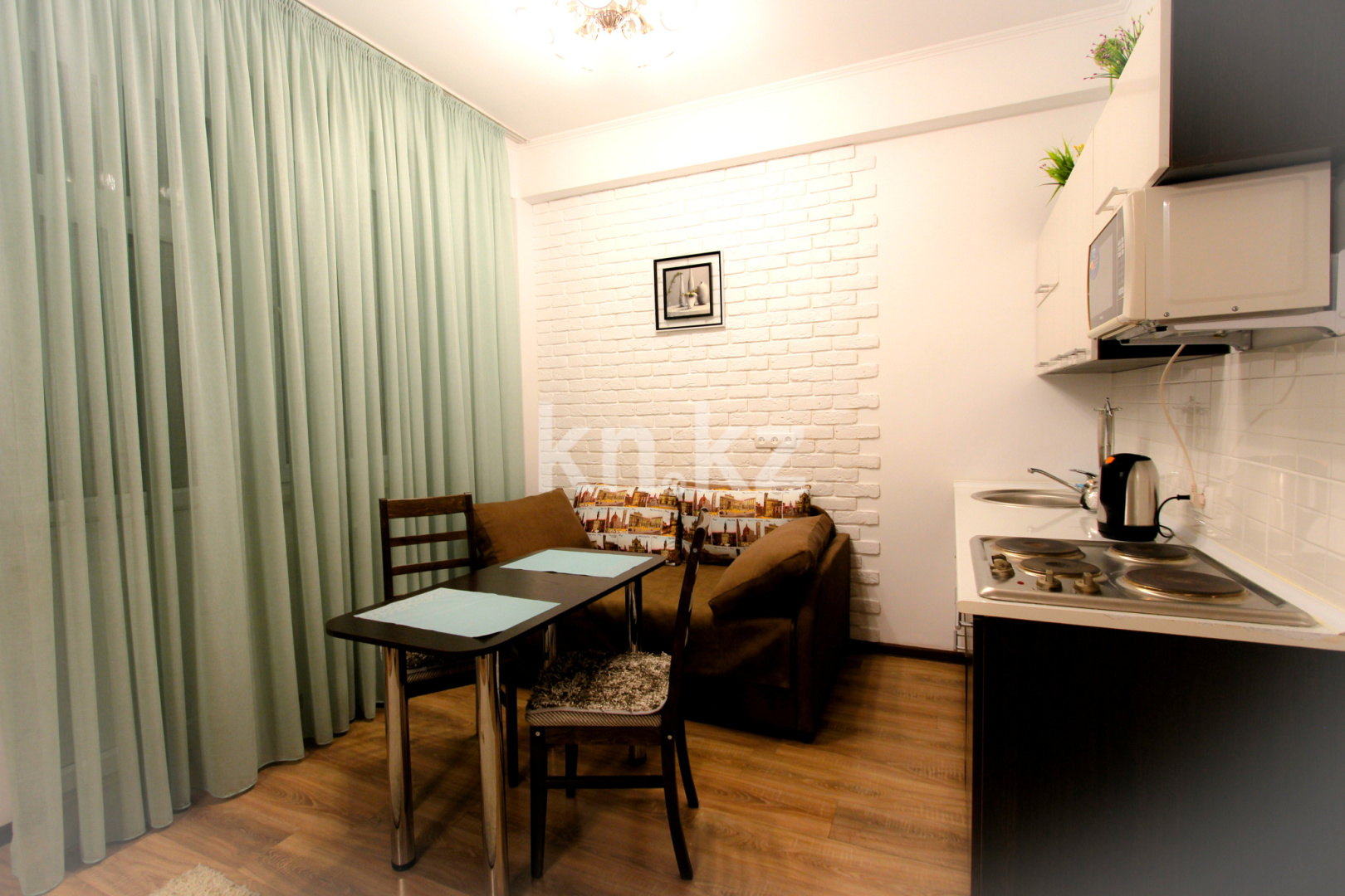 Аренда 1-комнатной квартиры посуточно, 38 м², ул. Казыбек би, дом  125/3 - ул. Досмухамедова - Аренда квартир помесячно в Казахстане фото 8 из 9