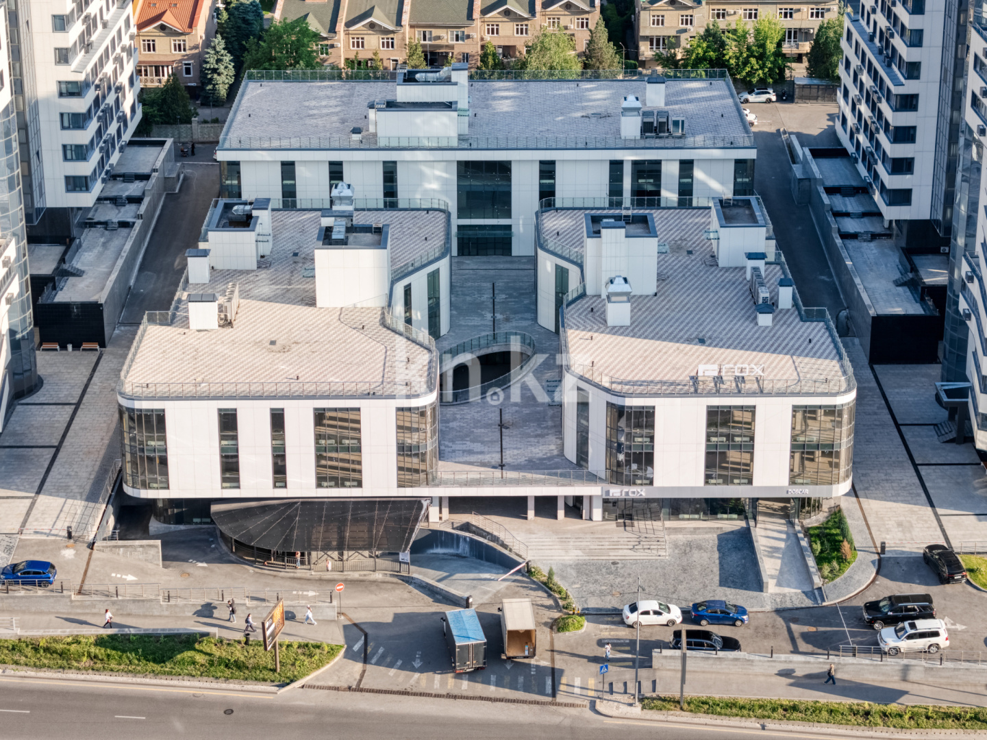 Аренда , мкр-н Самал-3, дом  15 - Продажа квартир в Алматы фото 1 из 16