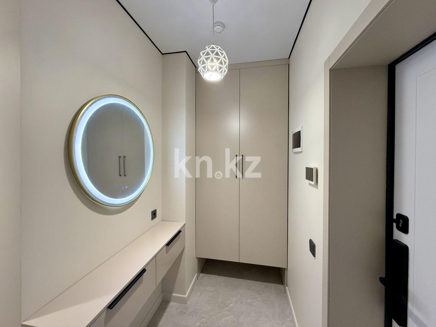 Продажа 2-комнатной квартиры, 50 м² в Алматы - фото 2