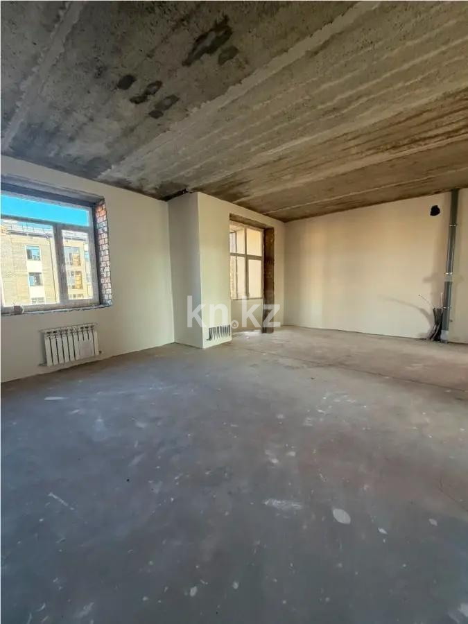 Продажа 3-комнатной квартиры, 92 м² в Караганде