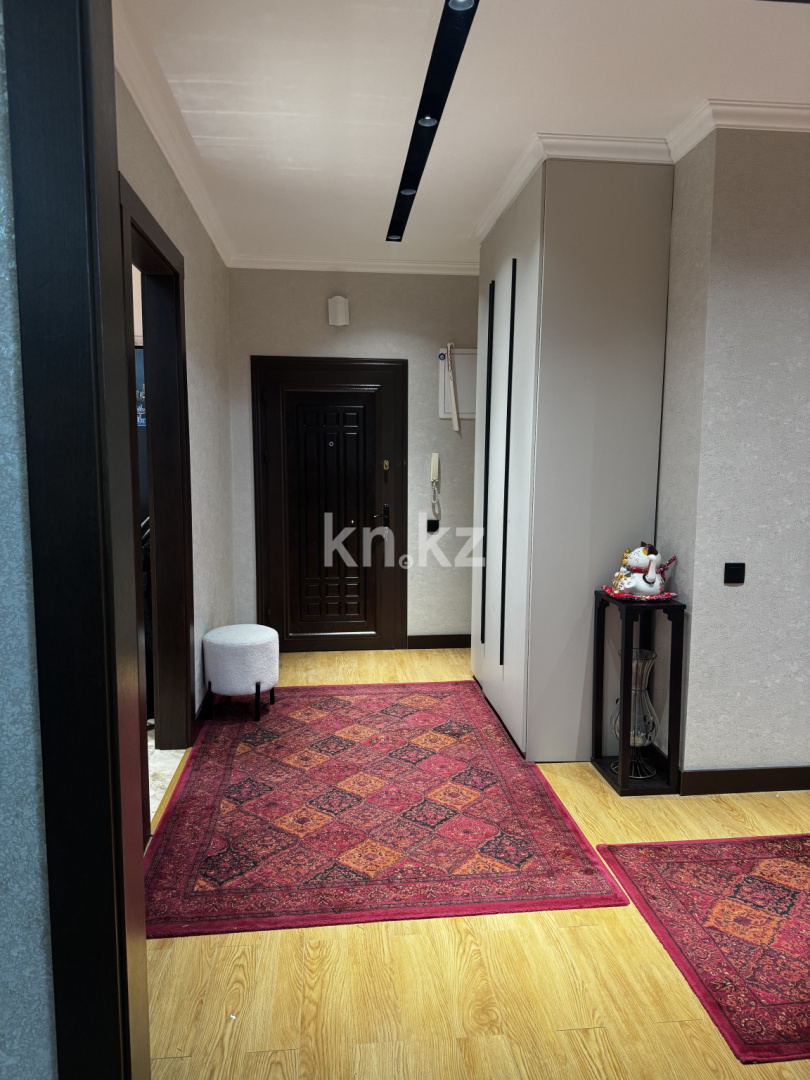 Аренда 3-комнатной квартиры, 114 м², ул. Кенесары, дом  46 - ул. Валиханова в Астане