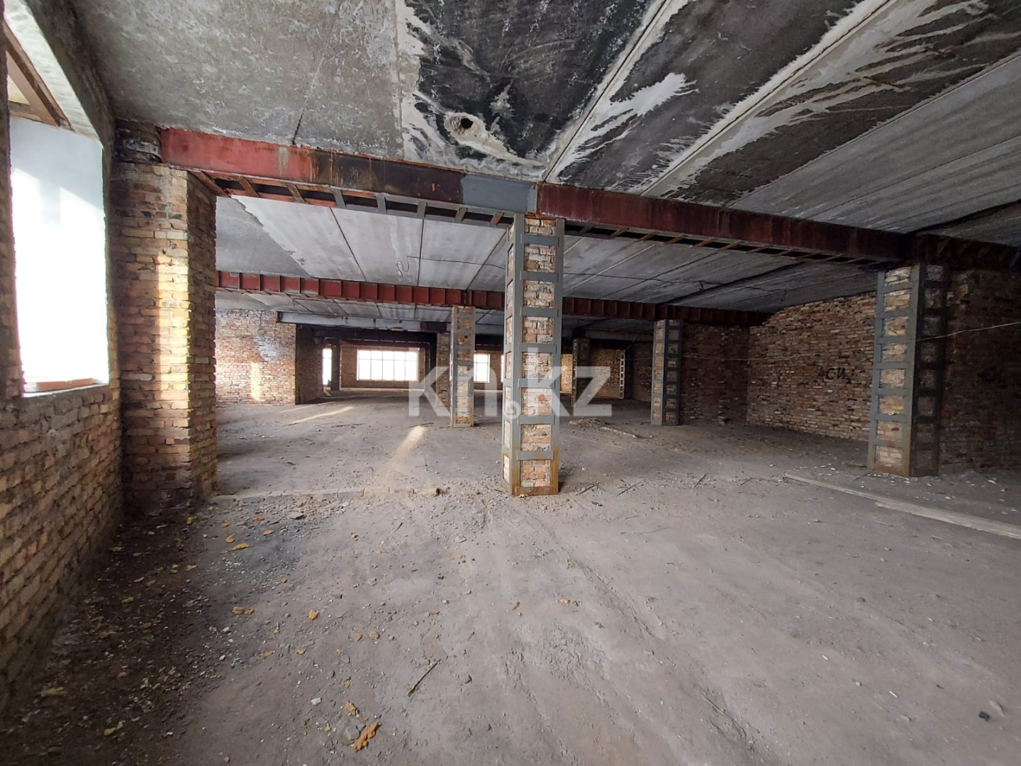 Продажа , 2198.7 м², пр. Шахтеров - Продажа зданий в Караганде фото 10 из 19