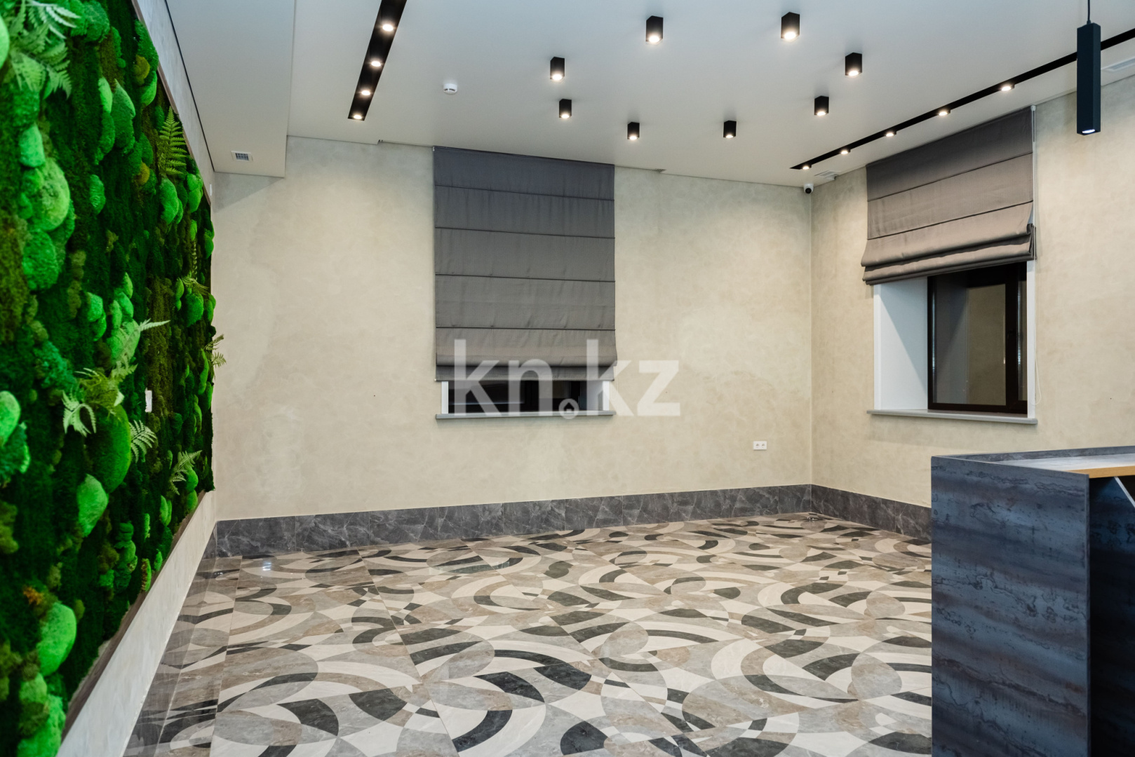 Продажа , 300 м², ул. Муканова, дом  53 - Продажа офисных и торговых помещений в Караганде фото 28 из 34