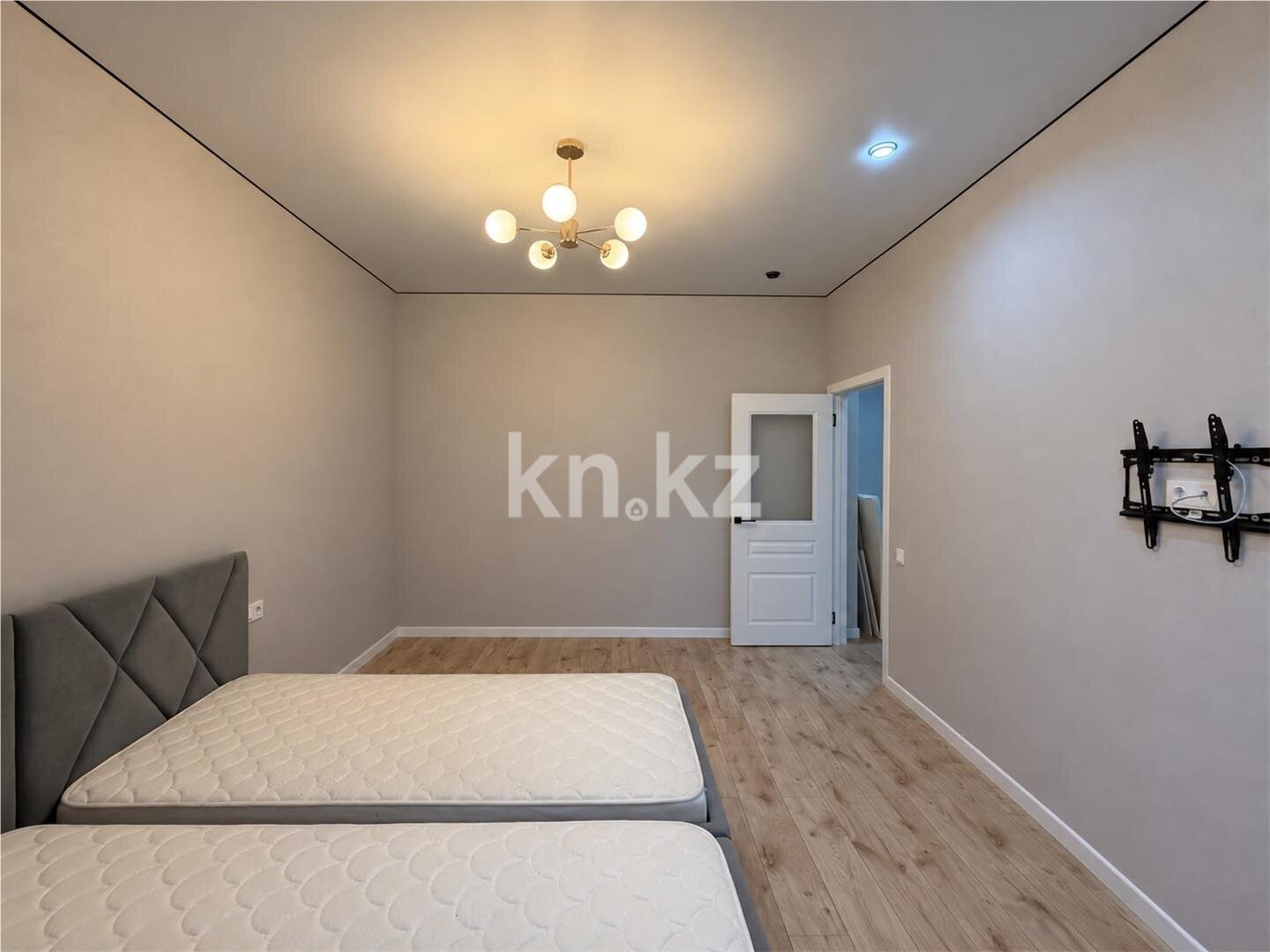 Продажа 2-комнатной квартиры, 67 м² в Караганде - фото 8