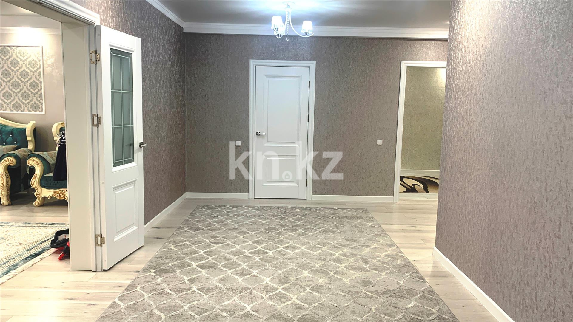 Продажа 5-комнатной квартиры, 172 м² в Караганде - фото 26