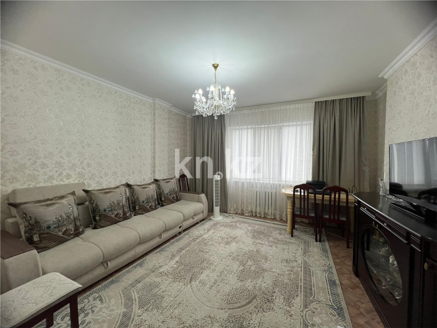 Продажа 2-комнатной квартиры, 64 м², пр. Шахтеров, дом  31б - Продажа квартир в Караганде фото 1 из 9