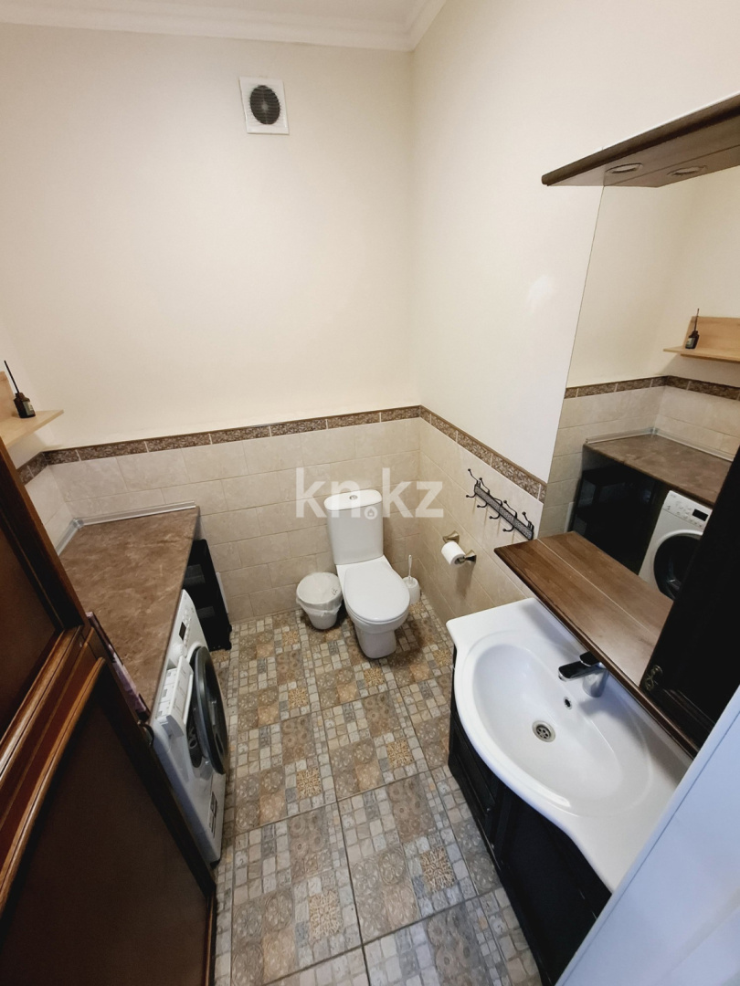 Аренда 3-комнатной квартиры, 130 м² - Аренда квартир помесячно в Алматы в Бостандыкском р-не фото 15 из 21