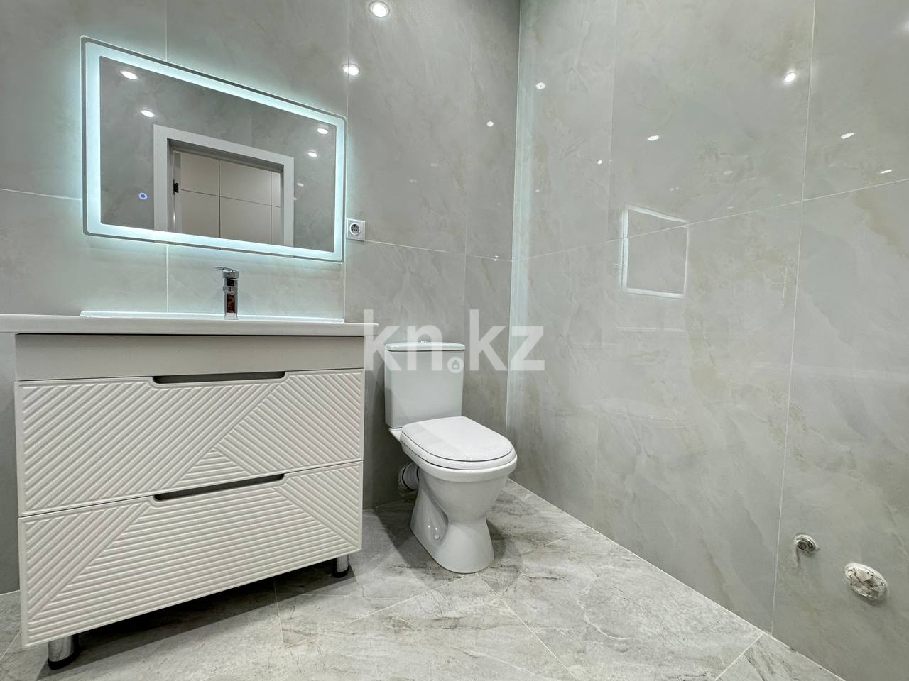 Продажа 2-комнатной квартиры, 42 м² в Астане - фото 12