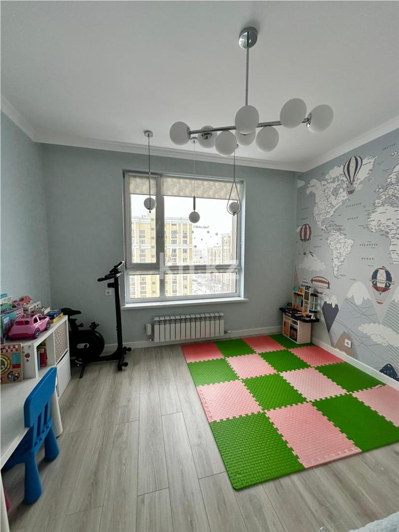 Продажа 4-комнатной квартиры, 110 м², ул. Казыбек би - Продажа земельных участков в Уральске фото 8 из 19