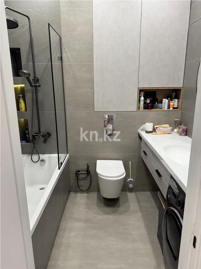 Продажа 3-комнатной квартиры, 92 м², ул. Момышулы, дом  15/2 в Караганде - фото 7