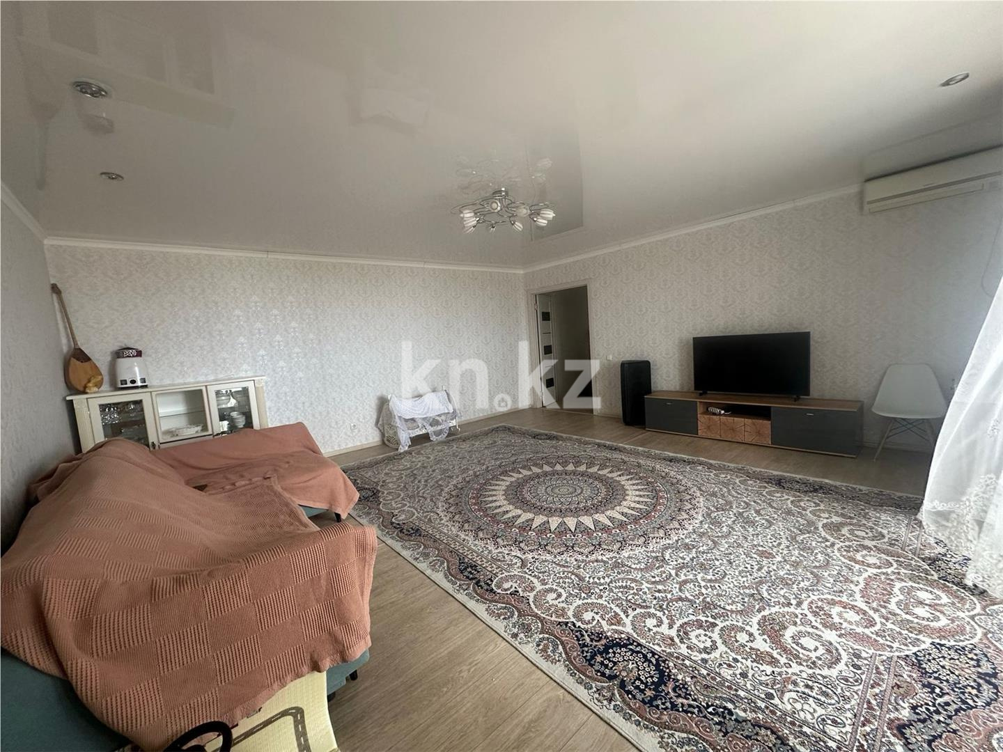 Продажа 2-комнатной квартиры, 77 м², ул. Ермекова, дом  106/2 - Продажа  двухкомнатных квартир в Караганде фото 1 из 9
