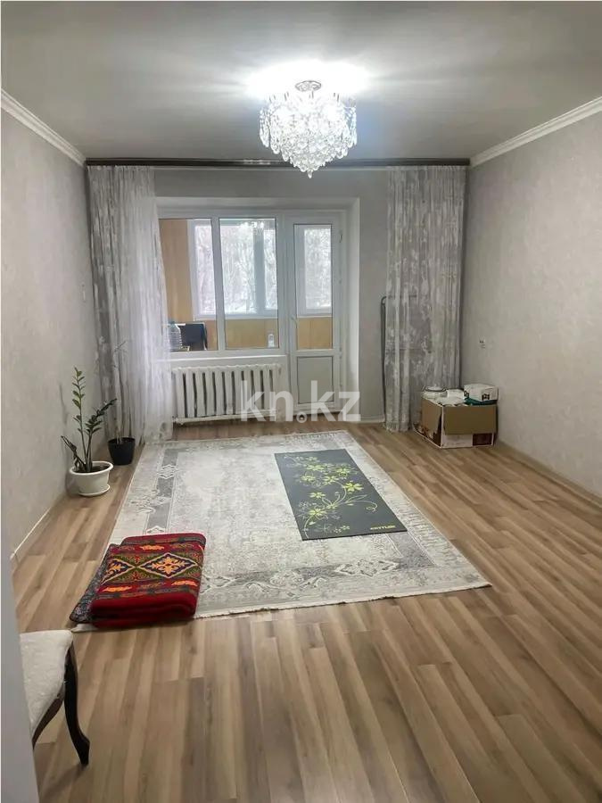 Продажа 3-комнатной квартиры, 60 м², пр. Абылай хана, дом  18 - Продажа  трехкомнатных квартир в Астане без посредников фото 1 из 5