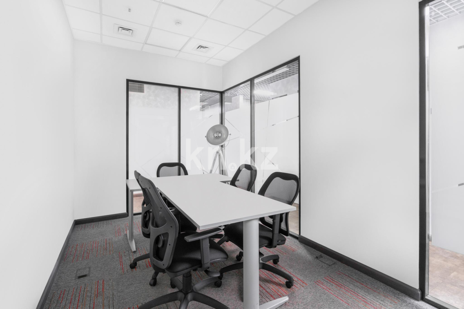 Аренда , ул. Тимирязева, дом  26 - ул. Володарского - Аренда офисных и торговых помещений в Алматы фото 7 из 8