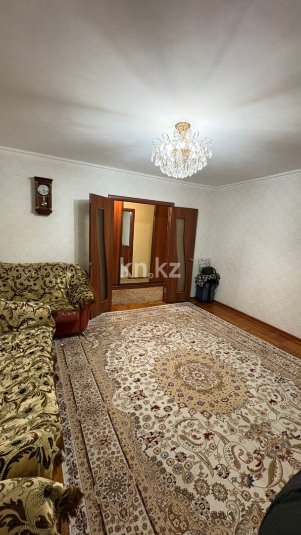 Продажа 3-комнатной квартиры, 65 м², ул. Дюсембекова, дом  49 - Продажа квартир в Караганде фото 2 из 13
