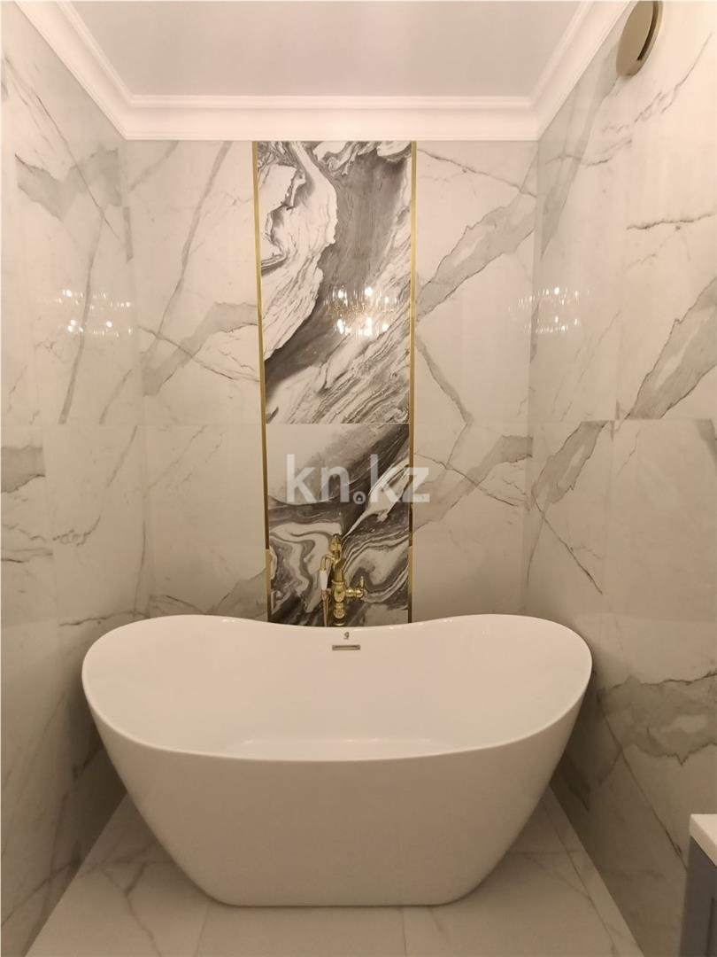 Продажа 4-комнатной квартиры, 210 м² в Астане - фото 54