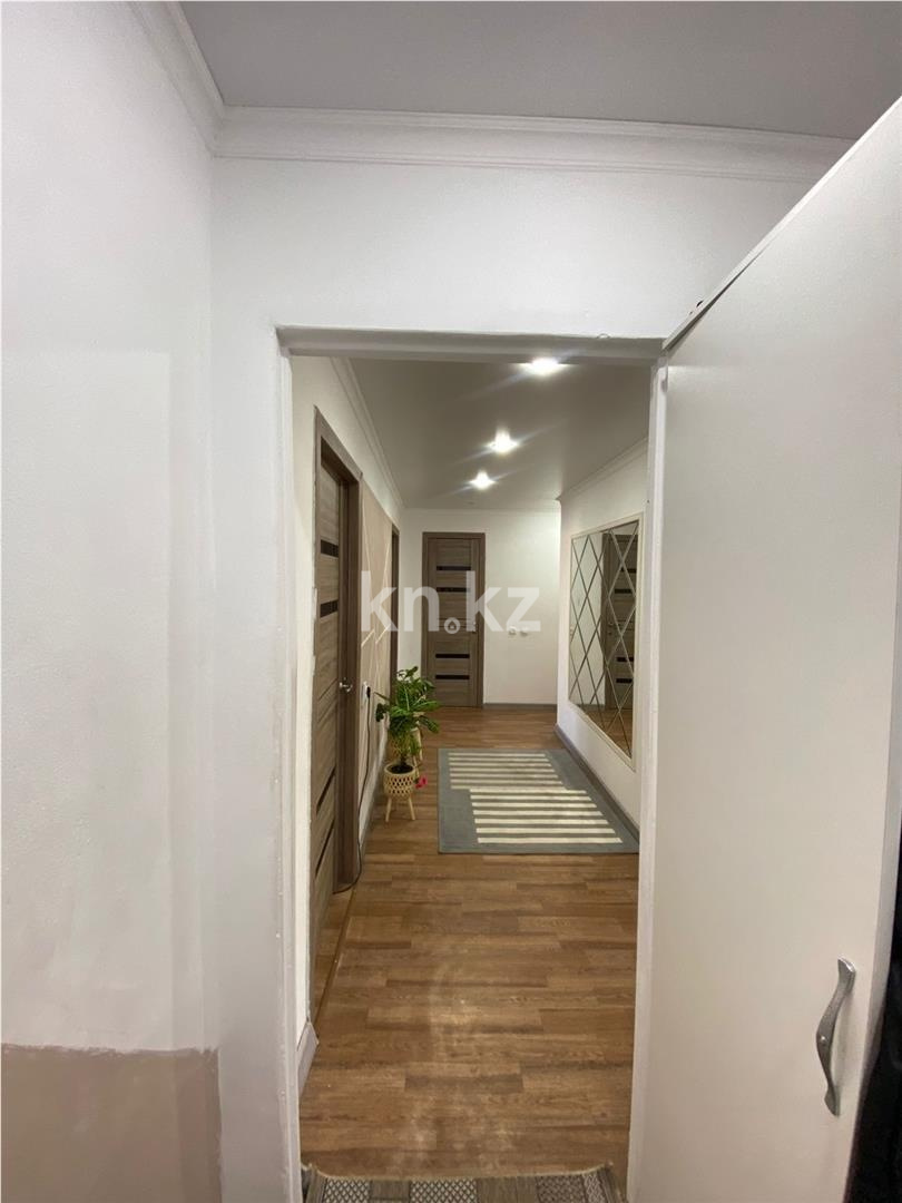 Продажа 3-комнатной квартиры, 64 м² - Продажа квартир в Караганде - страница 2 фото 8 из 12