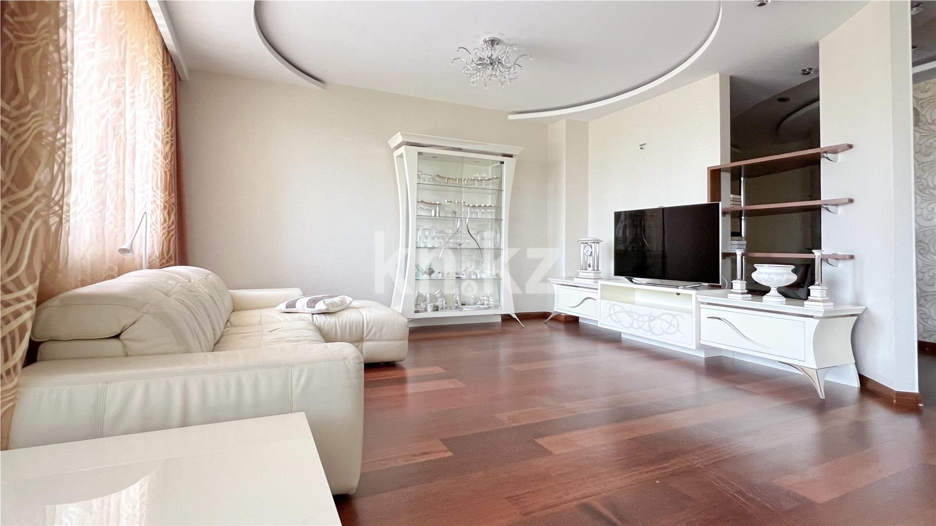 Продажа 4-комнатной квартиры, 206 м² в Астане - фото 11
