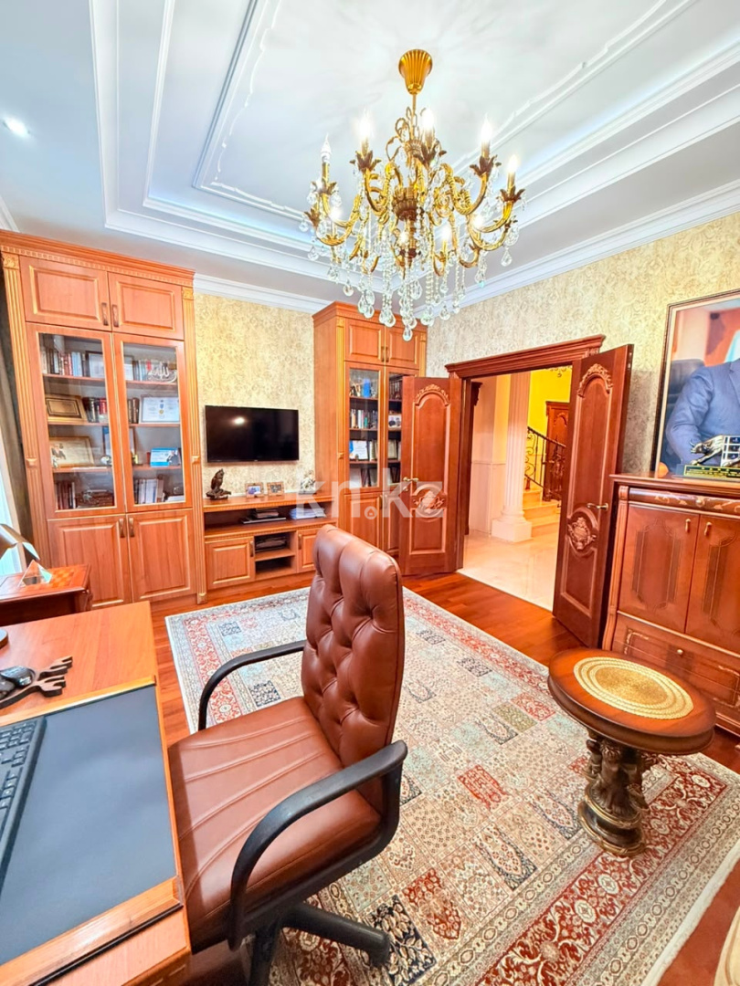 Продажа 5-комнатной квартиры, 300 м² - Продажа пятикомнатных и более квартир в Астане фото 19 из 40
