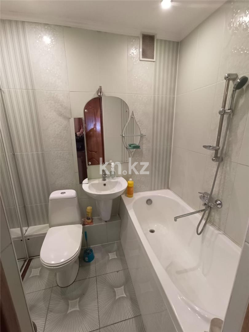 Продажа 3-комнатной квартиры, 62 м², ул. Ермекова, дом  60 в Караганде - фото 14