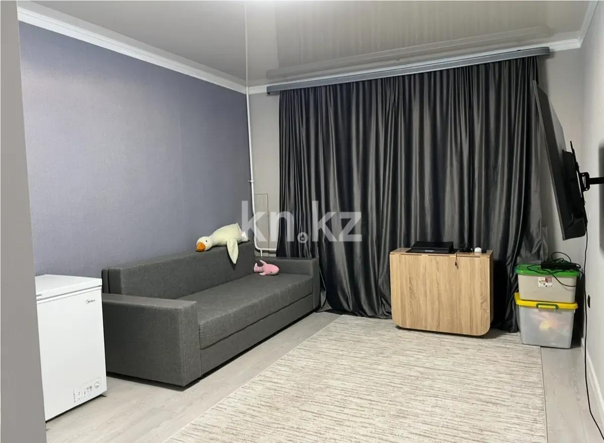 Продажа 2-комнатной квартиры, 69 м², ул. Чуланова, дом  129 в Алматы - фото 2