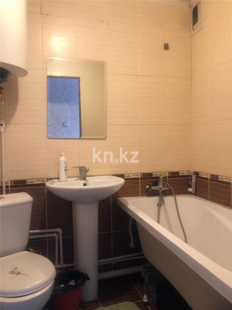 Продажа 1-комнатной квартиры, 30 м², пр. Республики, дом  20 - Продажа  однокомнатных квартир в Караганде с фото фото 7 из 10