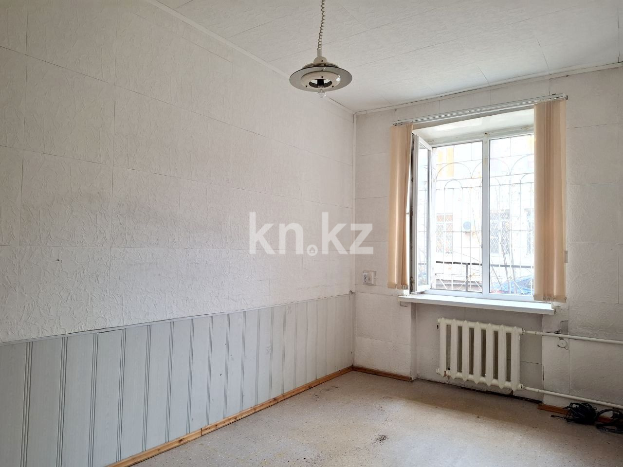 Продажа 3-комнатной квартиры, 63 м², ул. Тохтарова, дом  76А - Продажа квартир в Усть-Каменогорске фото 4 из 5