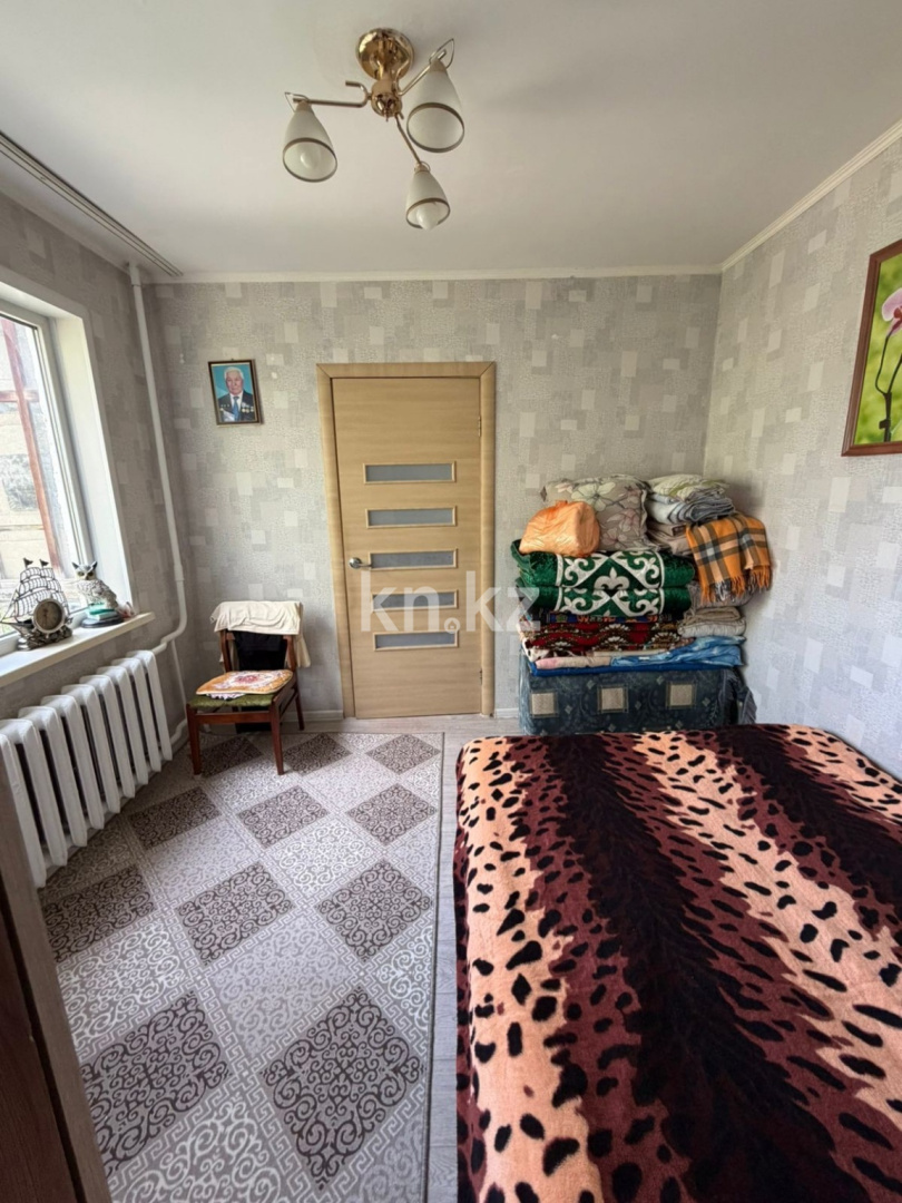 Продажа 3-комнатной квартиры, 48 м² - Продажа жилой и коммерческой недвижимости в Уральске фото 6 из 8