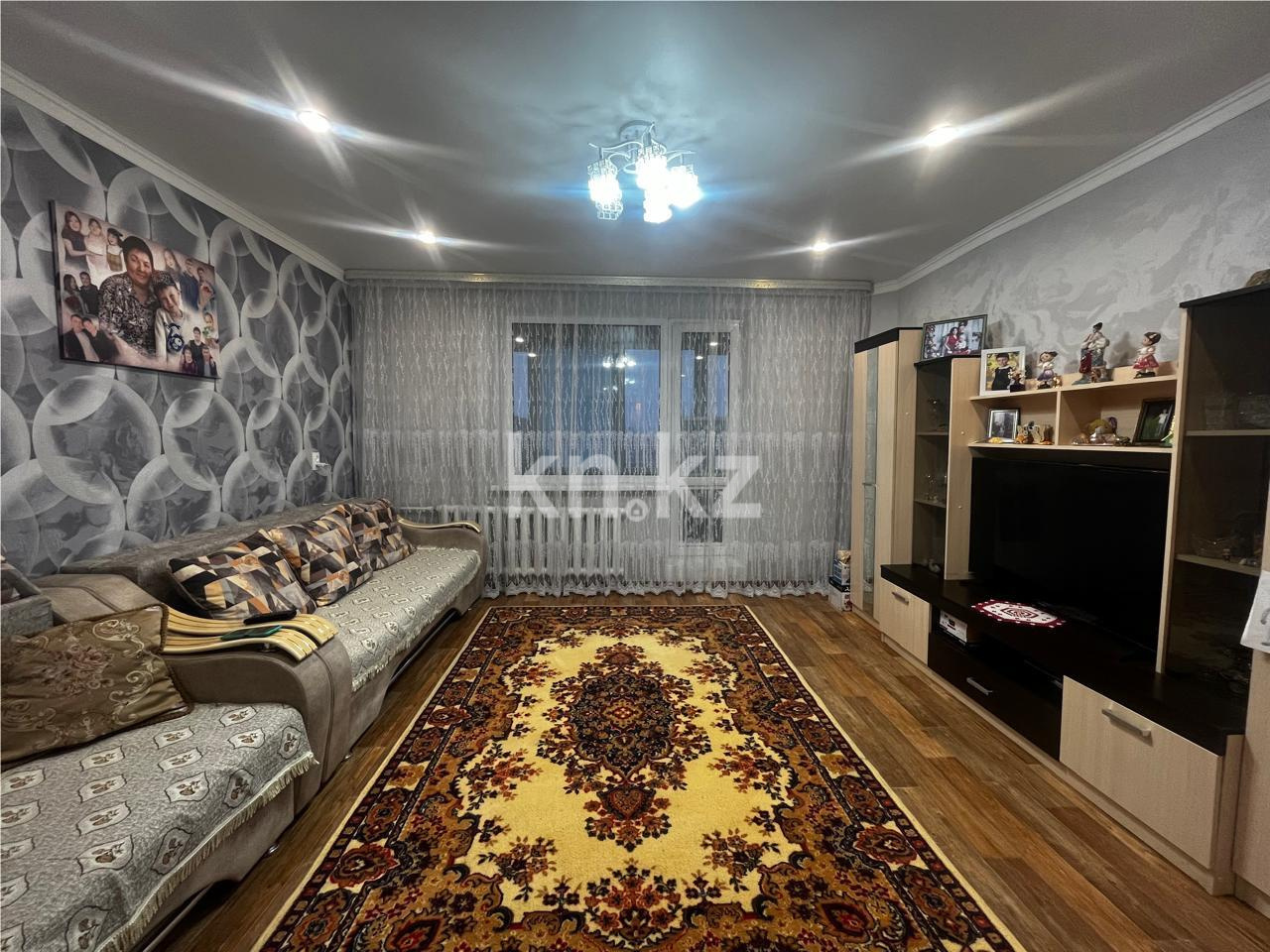 Продажа 2-комнатной квартиры, 53 м², мкр. Восток-3 - Продажа квартир в Караганде фото 1 из 11
