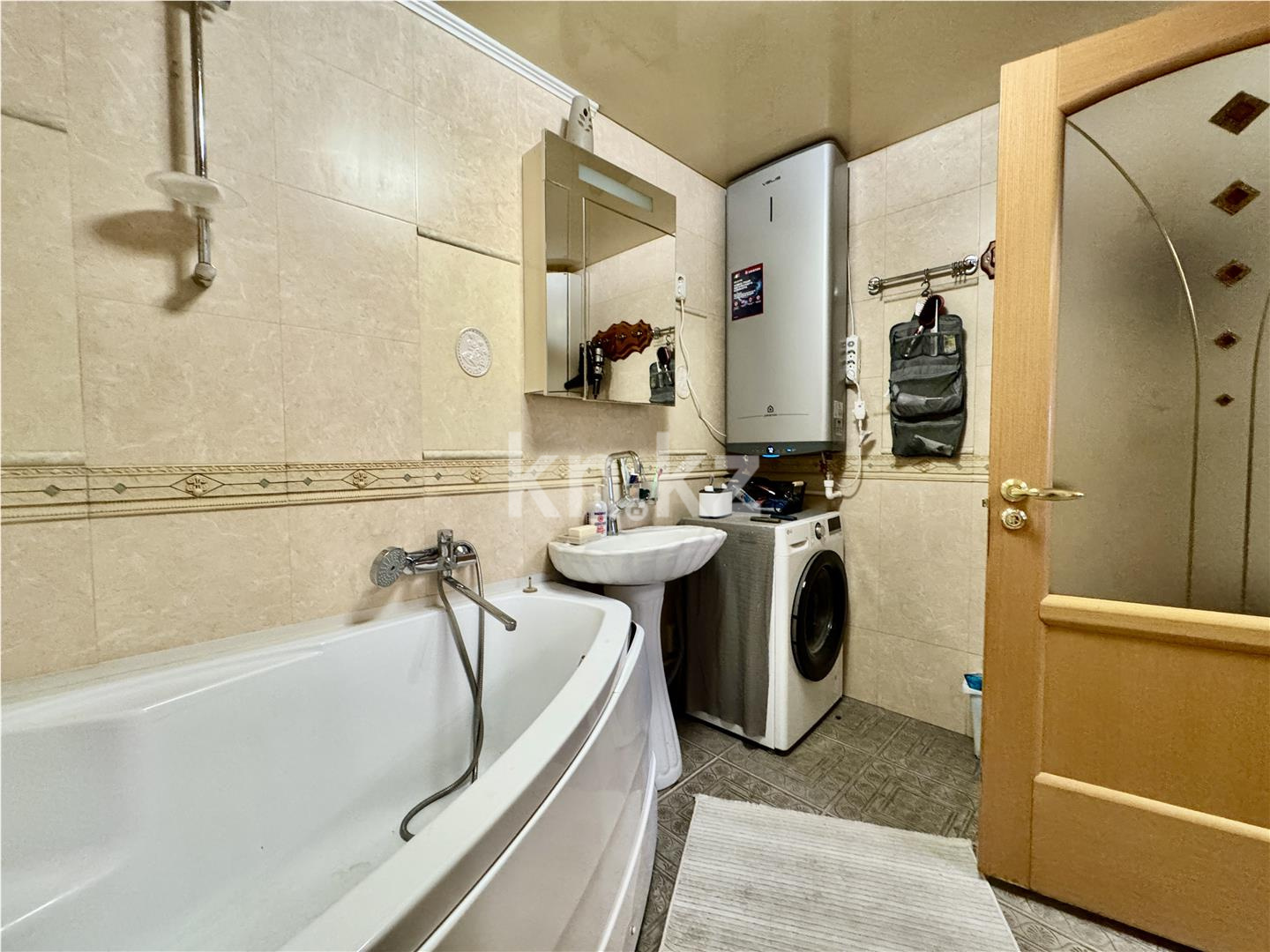 Продажа 3-комнатной квартиры, 93 м², ул. Гоголя, дом  46/3 - Продажа квартир в Караганде фото 21 из 40